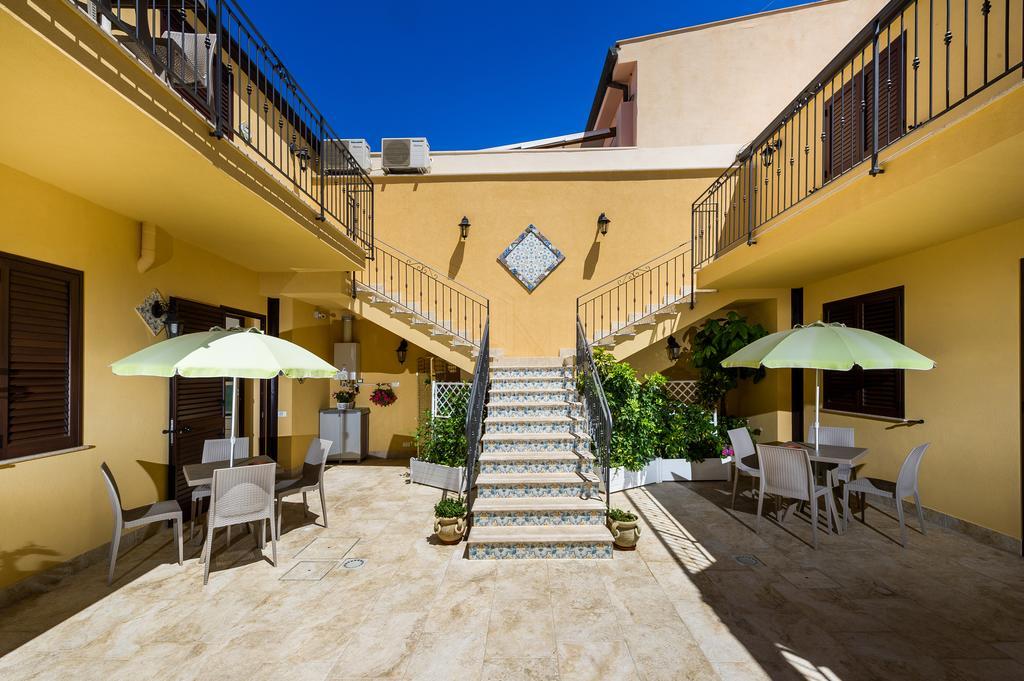 Appartamenti Il Patio San Vito Lo Capo Exterior photo
